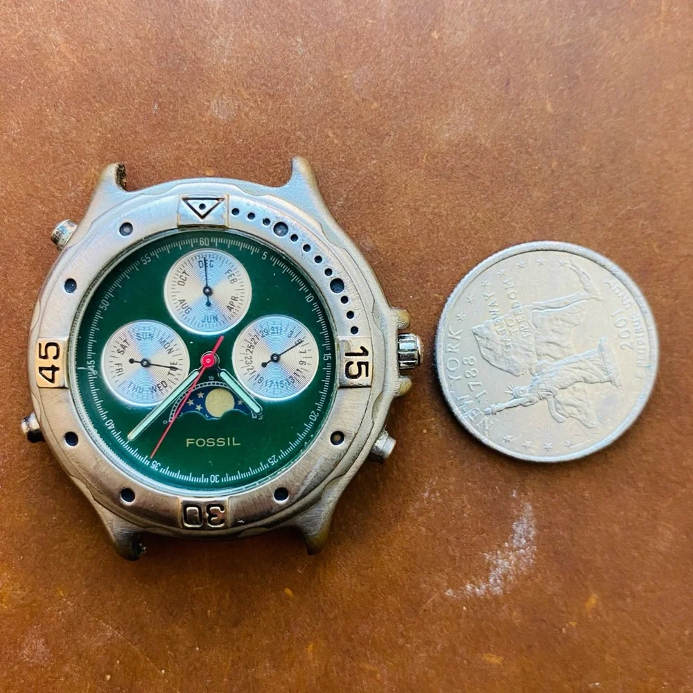 1995 FOSSIL CHRONOGRAPH MOON PHASE WATCH BQ-8484